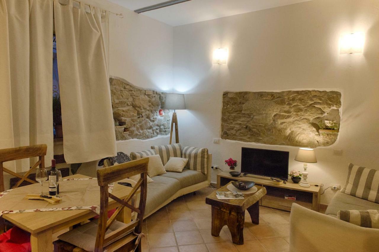 La Casetta Al Centro Di Olbia Zewnętrze zdjęcie