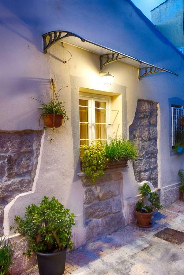 La Casetta Al Centro Di Olbia Zewnętrze zdjęcie