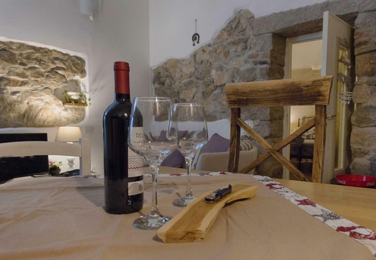 La Casetta Al Centro Di Olbia Zewnętrze zdjęcie